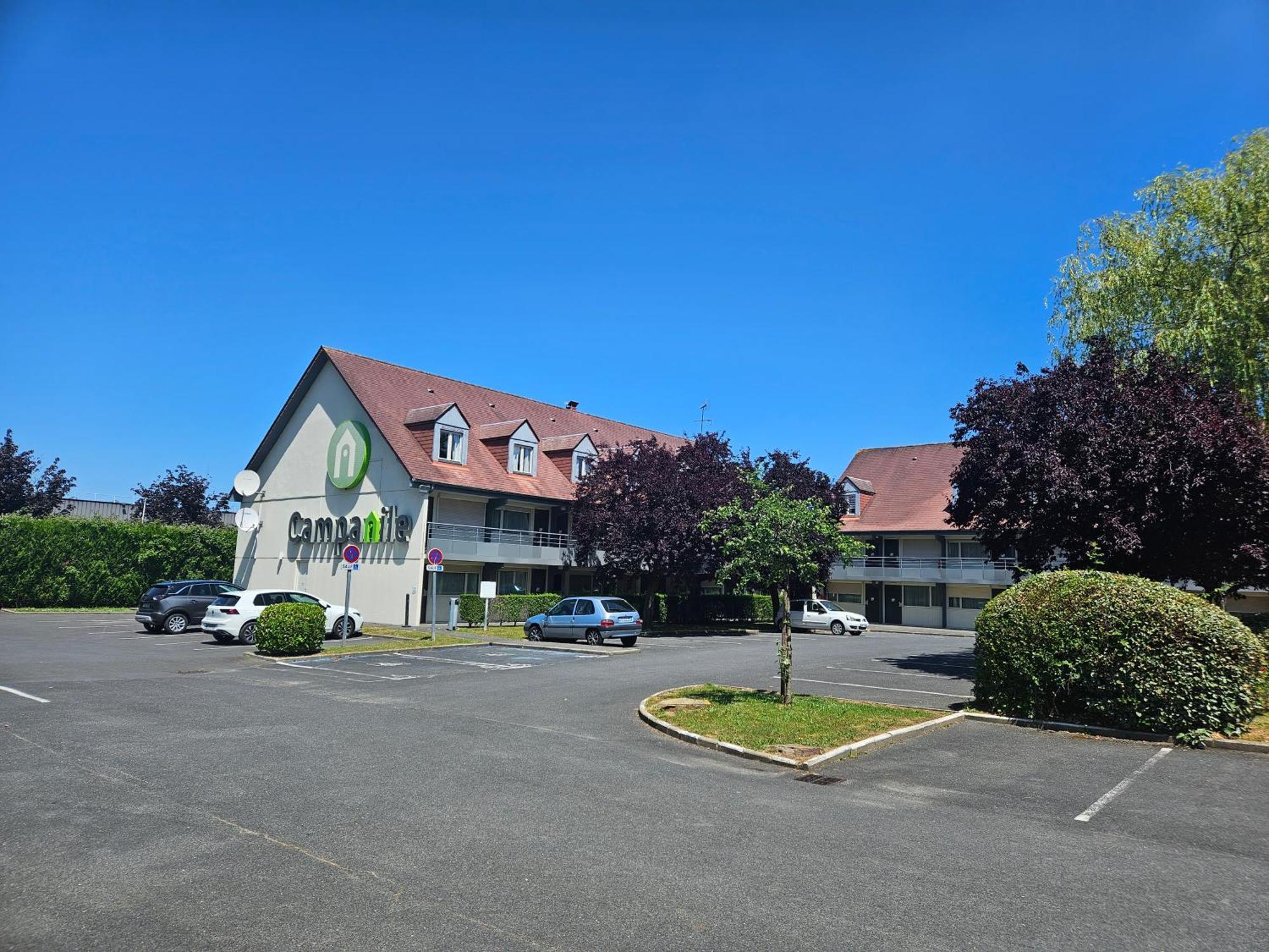 Campanile Deauville Saint-Arnoult Exteriör bild